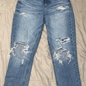 American Eagle Mom Jeans Ripped